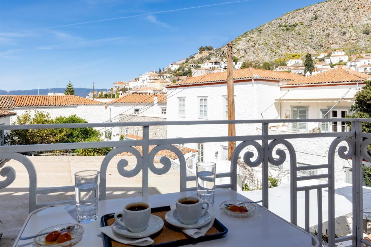 Achilleas Pension Hydra  Buitenkant foto