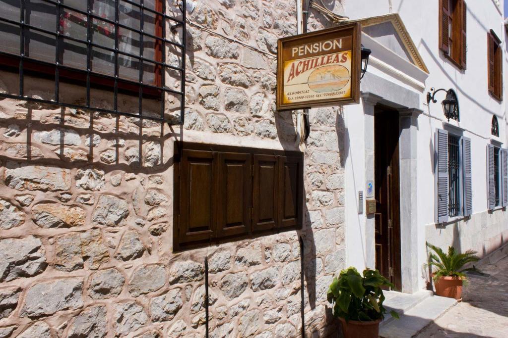 Achilleas Pension Hydra  Buitenkant foto